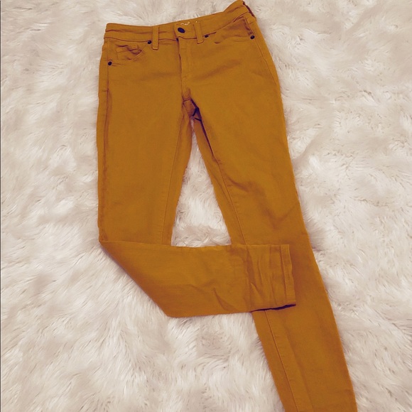 Universal Thread Denim - High rise skinny jeans- like new!